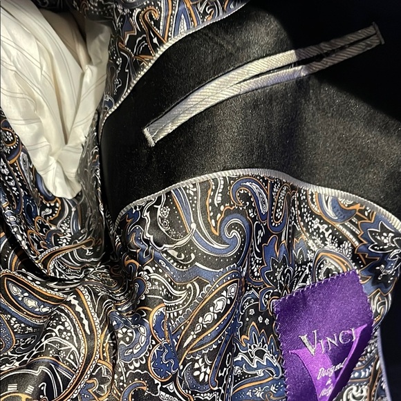 Vibrant Yellow Blazer with Black Trim - Picture 11 of 13